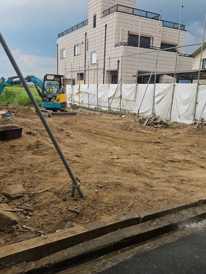 暑い中でも無事に解体作業が完了いたしました🙌